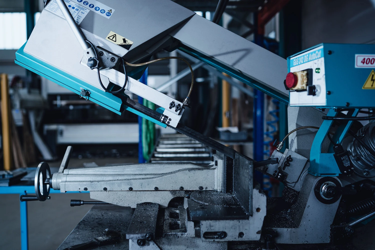 Phoenix Industry Solutions - Blechbearbeitung & Laserschweißen - Bandsäge