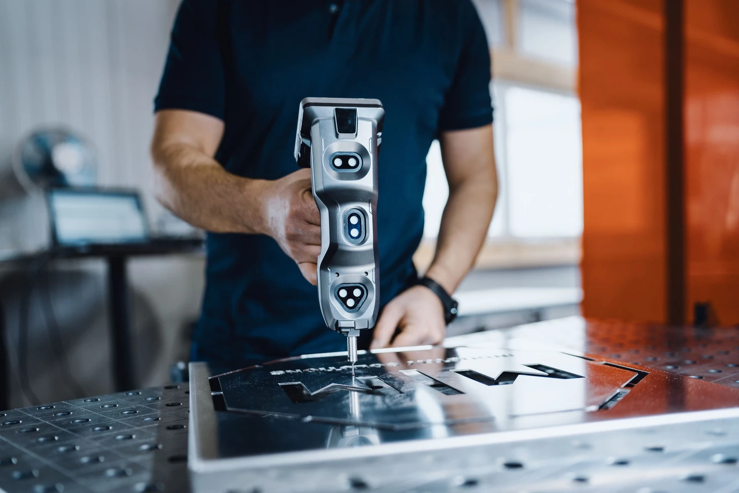 Phoenix Industy Solutions - Blechbearbeitung & Laserschweißen - Lasermaschine