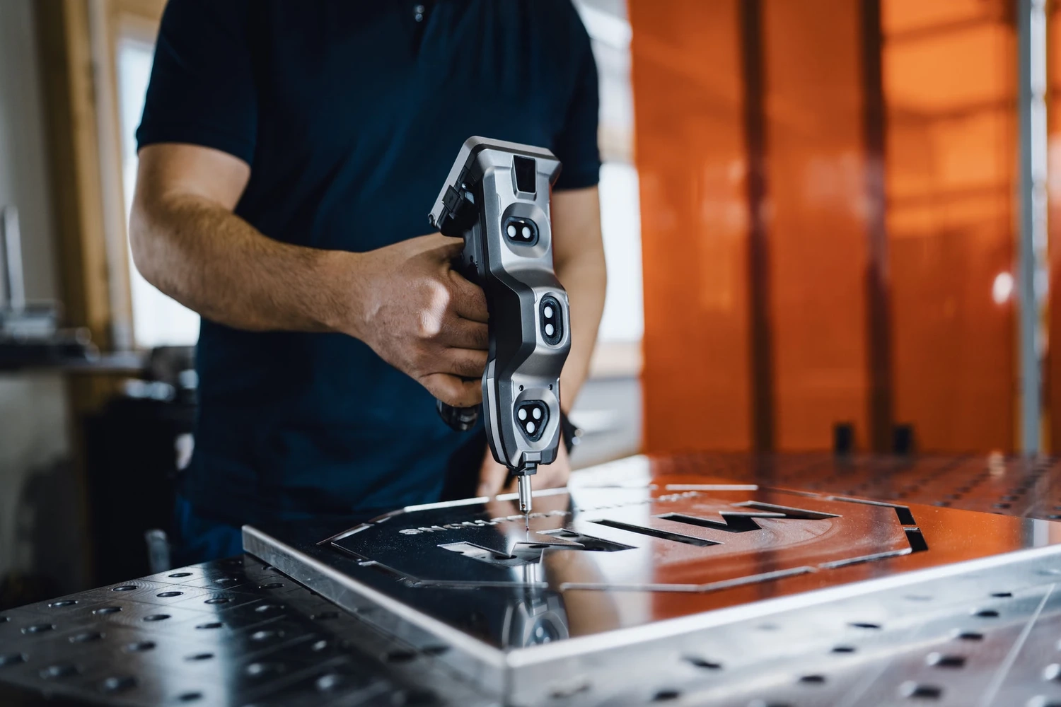 Phoenix Industry Solutions - Blechbearbeitung & Laserschweißen - Laserschneiden