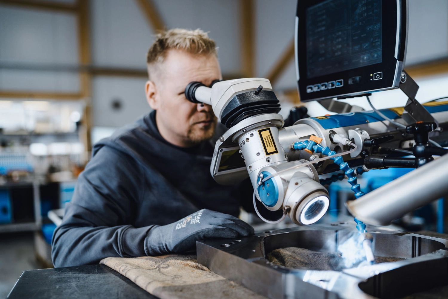 Phoenix Industy Solutions - Blechbearbeitung & Laserschweißen - Laserschweißen gerate